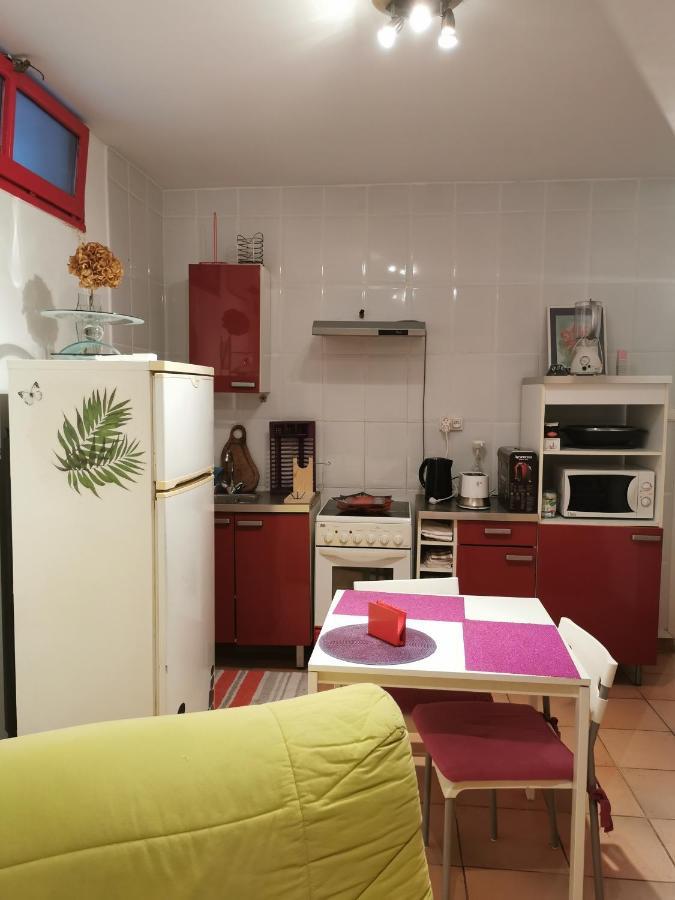 Appartement En Sous Sol De Villa Avec Acces Jardin Et Piscine مارسيليا المظهر الخارجي الصورة