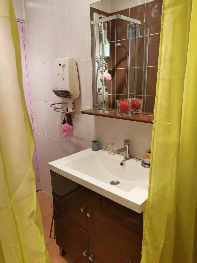 Appartement En Sous Sol De Villa Avec Acces Jardin Et Piscine مارسيليا المظهر الخارجي الصورة