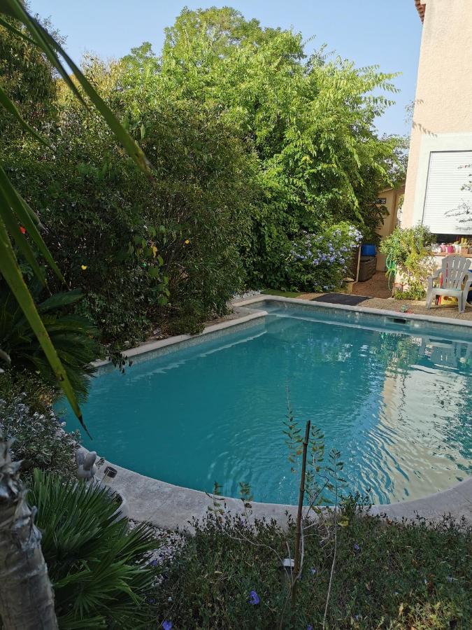 Appartement En Sous Sol De Villa Avec Acces Jardin Et Piscine مارسيليا المظهر الخارجي الصورة