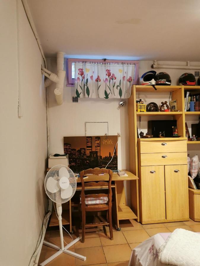 Appartement En Sous Sol De Villa Avec Acces Jardin Et Piscine مارسيليا المظهر الخارجي الصورة