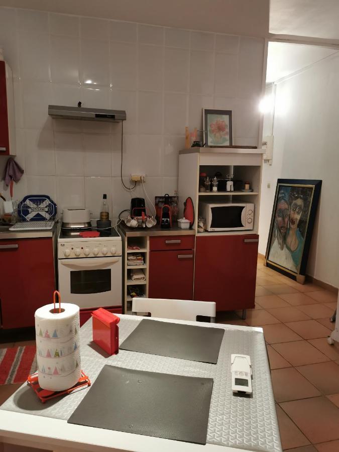 Appartement En Sous Sol De Villa Avec Acces Jardin Et Piscine مارسيليا المظهر الخارجي الصورة