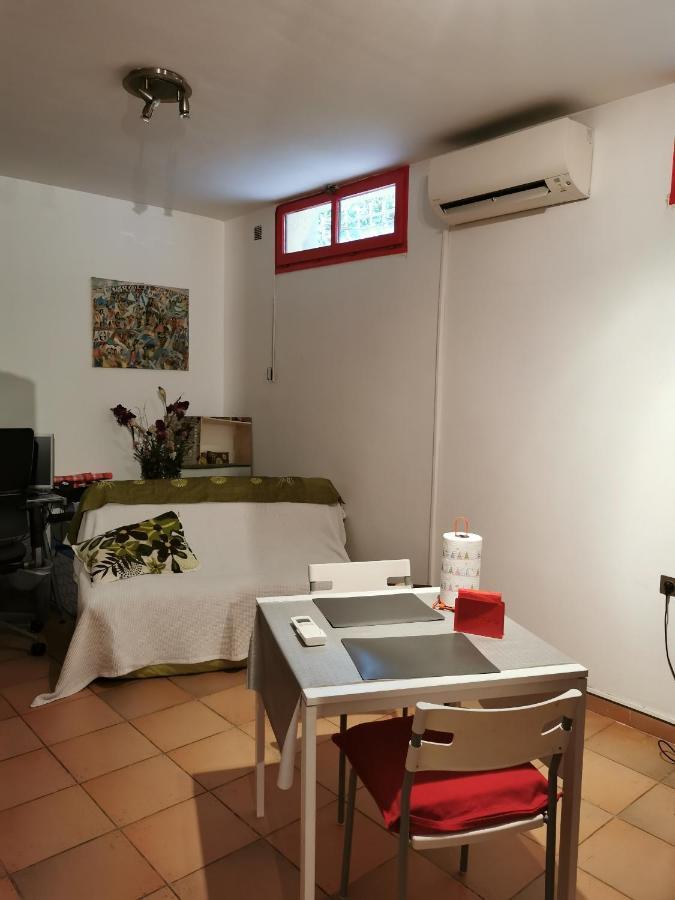 Appartement En Sous Sol De Villa Avec Acces Jardin Et Piscine مارسيليا المظهر الخارجي الصورة